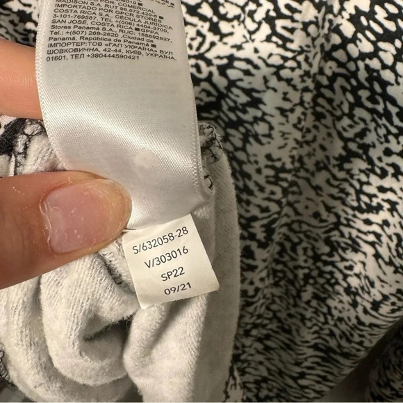 Athleta balance printed pullover sweater  M - Picture 5 of 6